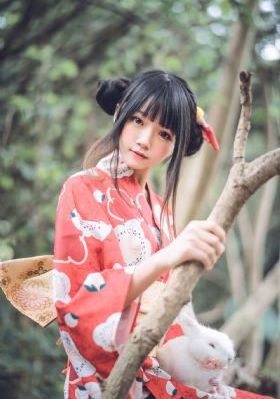 傅首尔个人资料简介